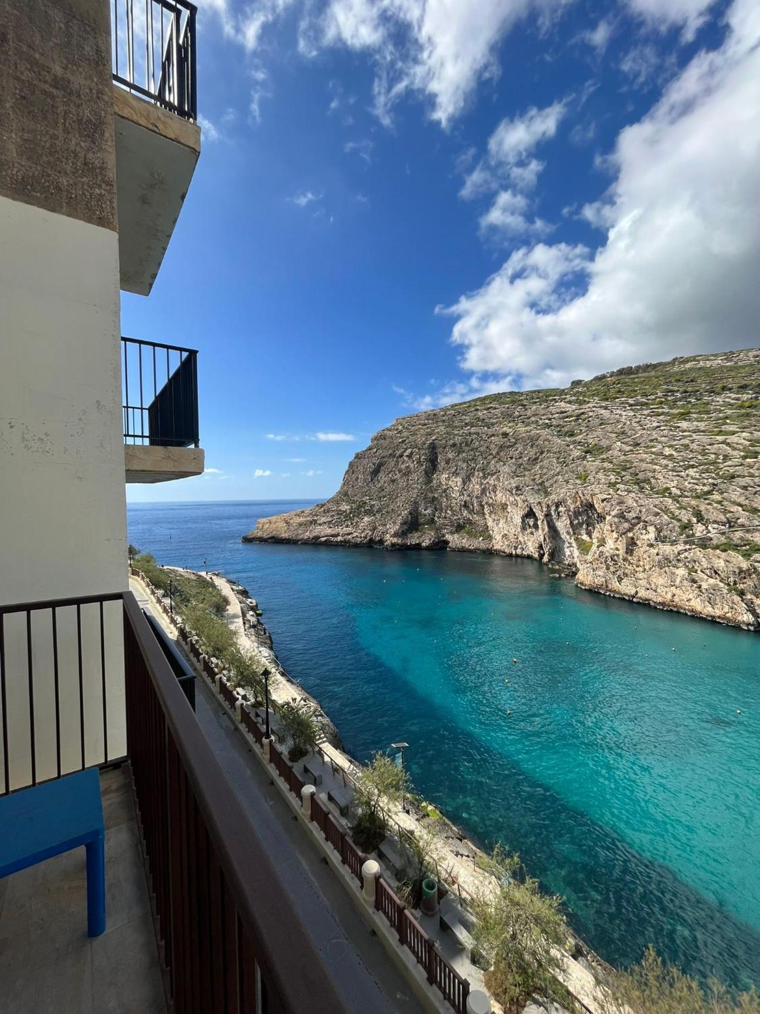 Seafront Apartment With Amazing Sunset View Ксленди Екстериор снимка